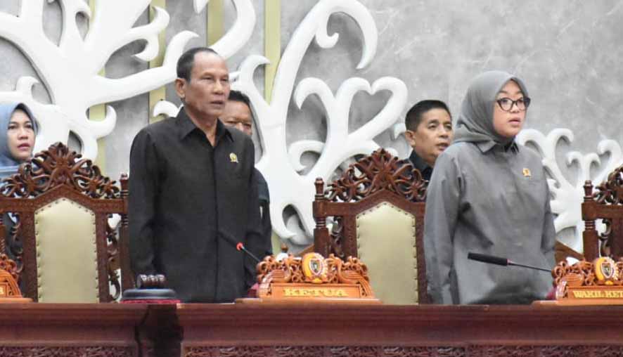 Tujuh Fraksi Setujui Raperda Provinsi Kalteng