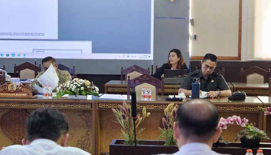 Pansus DPRD Kalteng Gelar Rapat Bahas Hasil Fasilitasi Kemendagri Terhadap Dua Raperda Inisiatif