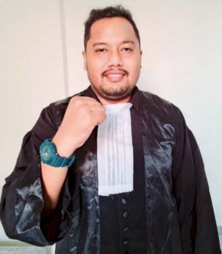 Merasa Terancam Dikepung Puluhan Pemuda Bersajam, Kapolres Lepaskan Tembakan Guna Membela Diri