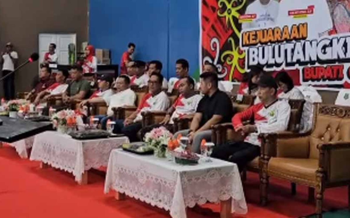 Dewan Kapuas Turut Hadiri Pembukaan Kejuaraan Bulu Tangkis Bupati Cup 2025