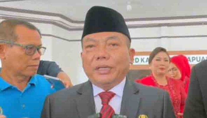Bupati Kapuas Sampaikan Visi Misi Pada Paripurna DPRD