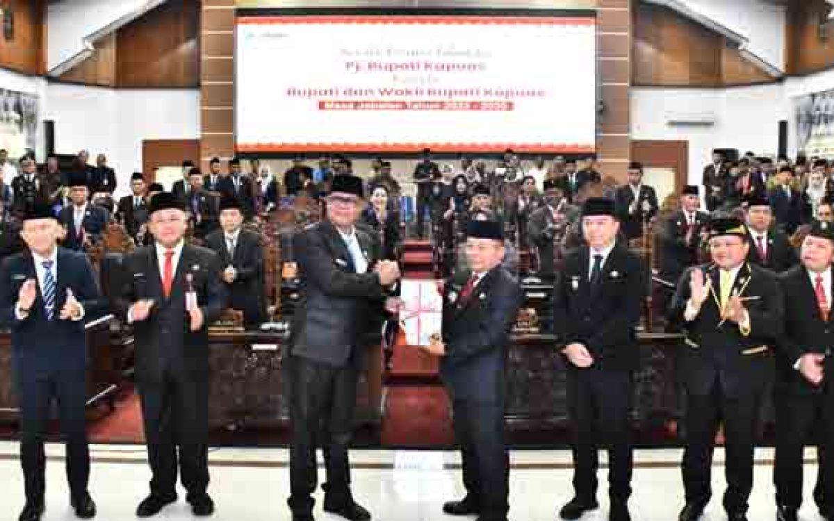 Ketua DPRD Pimpin Rapur Sertijab dan Pidato Penyampaian Visi Misi Bupati Kapuas