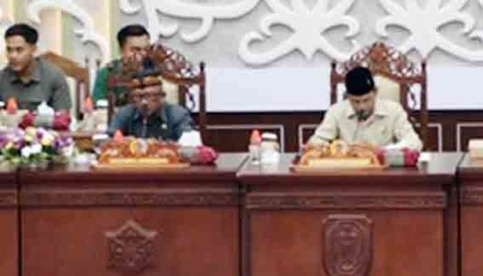 Plt Sekda Hadiri Rapur DPRD Kalteng Bahas 4 Raperda Inisiatif