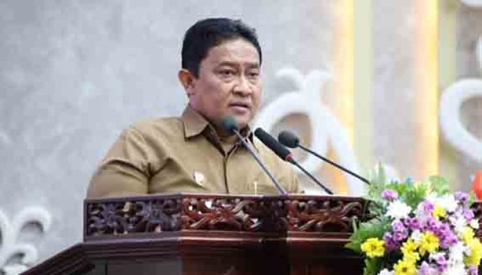 Wagub Edy Pratowo Hadiri Rapur DPRD Kalteng