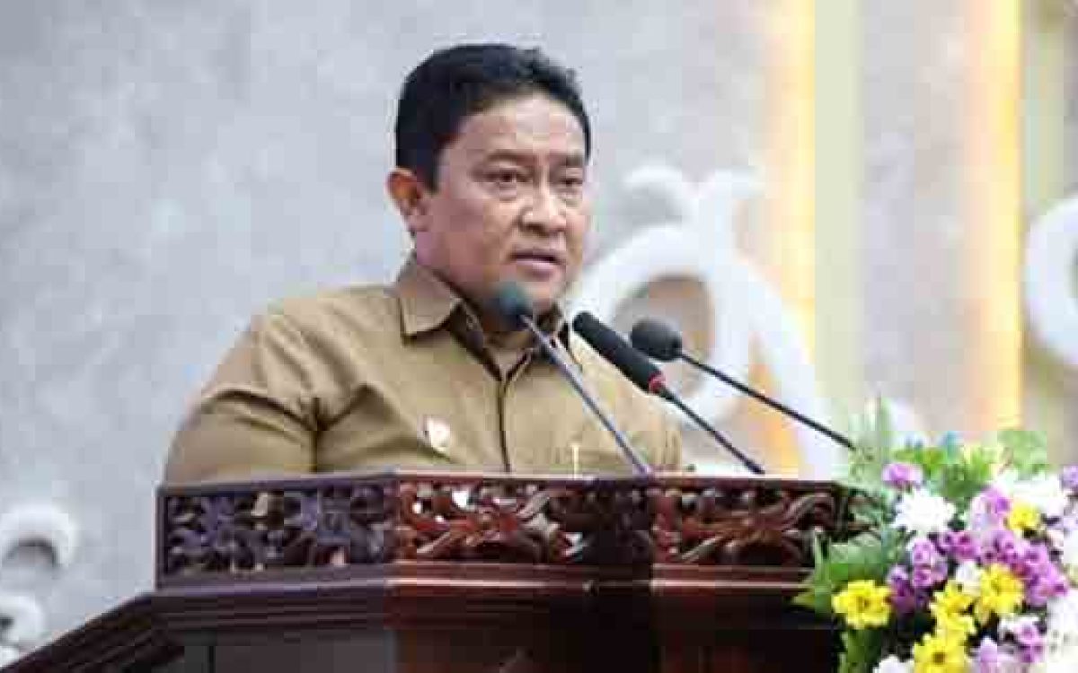 Wagub Edy Pratowo Hadiri Rapur DPRD Kalteng