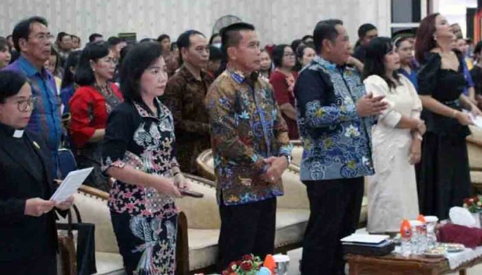 Pj Bupati Mura : Momentum Natal adalah waktu yang tepat untuk memperkuat persatuan