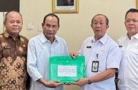 Ketua DPRD Serahkan Usulan Pemberhentian dan Pengangkatan Gubernur Kalteng ke Kemendagri