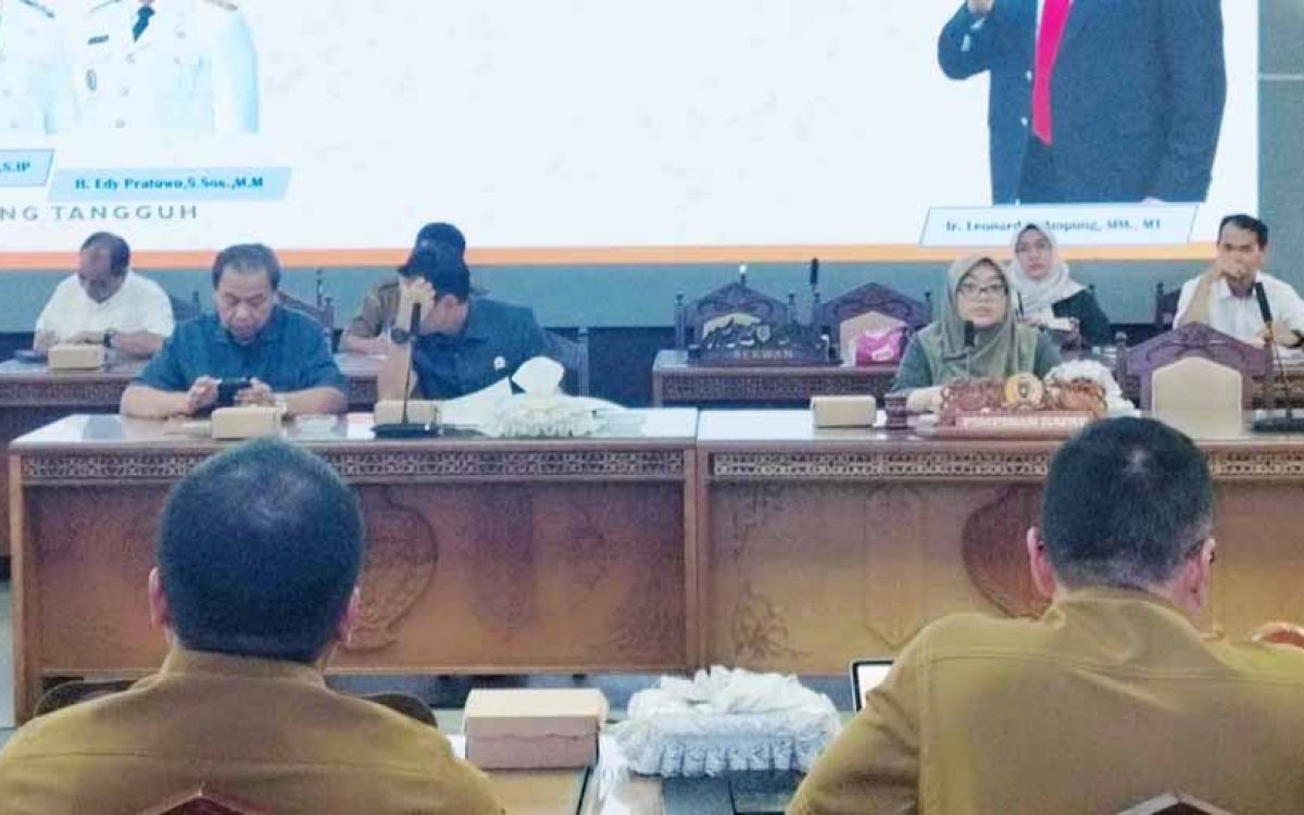 Rapat Gabungan Bahas Teknis Penginputan Pokok Pikiran Dewan