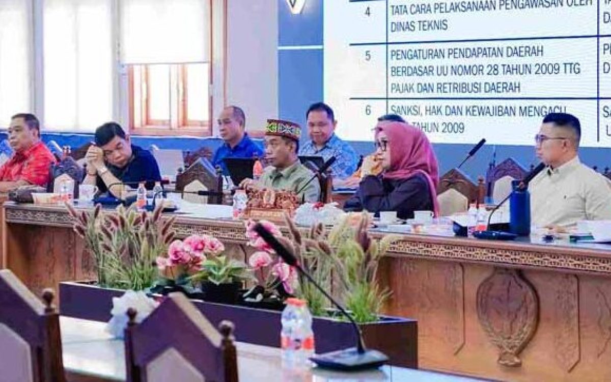 Rapat Raperda Pengelolaan Pertambangan, Dewan Arahkan Eksekutif Bentuk Tim Kecil