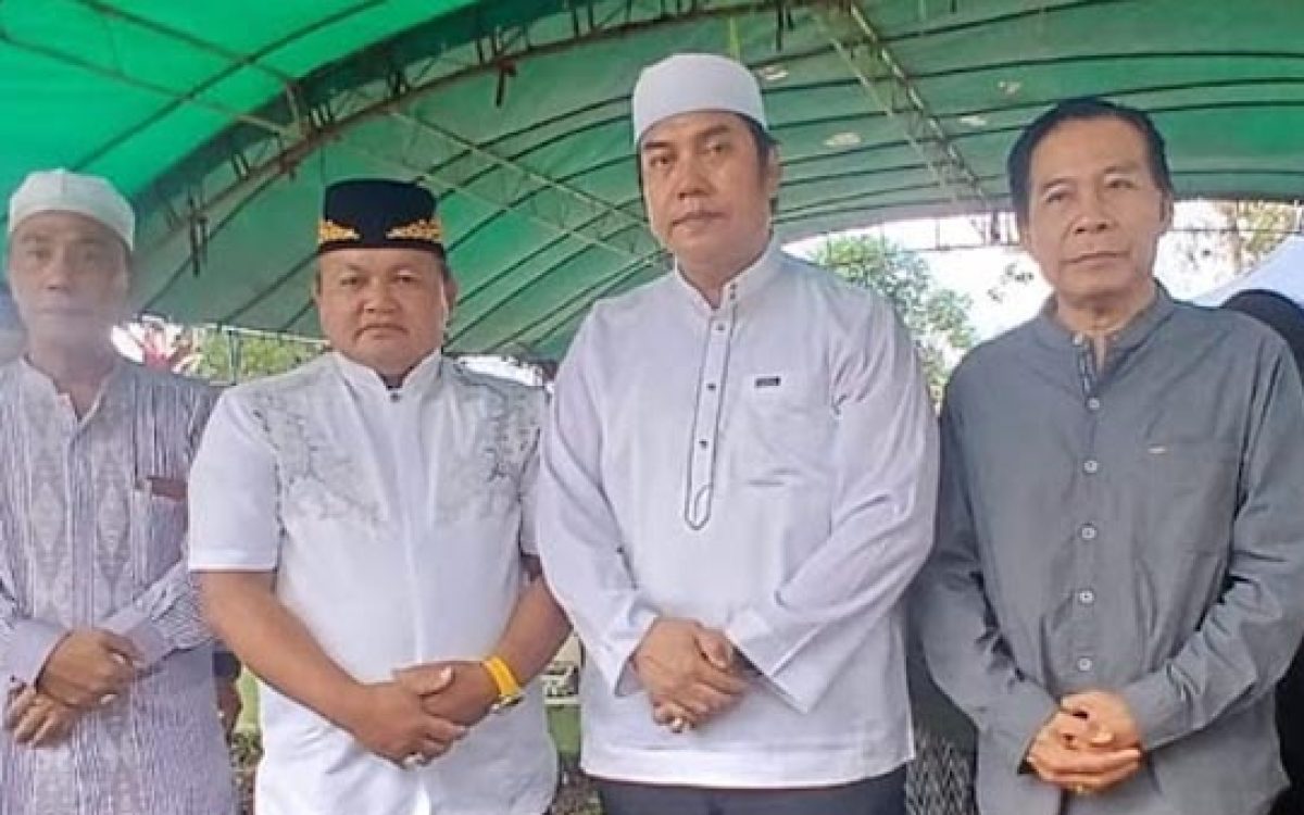 Ardiansah Hadiri Pemakaman Mantan Ketua DPRD Kapuas