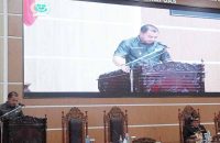 Wakil Bupati Kapuas Sampaikan Jawaban Atas Pandangan Umum Fraksi DPRD Terkait Pemekaran Kecamatan Mantangai