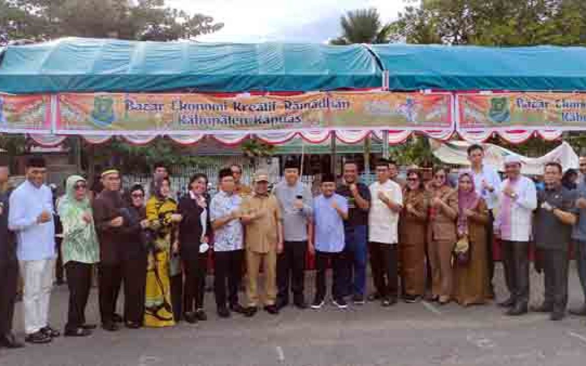 DPRD Kapuas Turut Serta Rombongan Bupati dan Wakil Bupati Kunjungi Pasar Ramadan